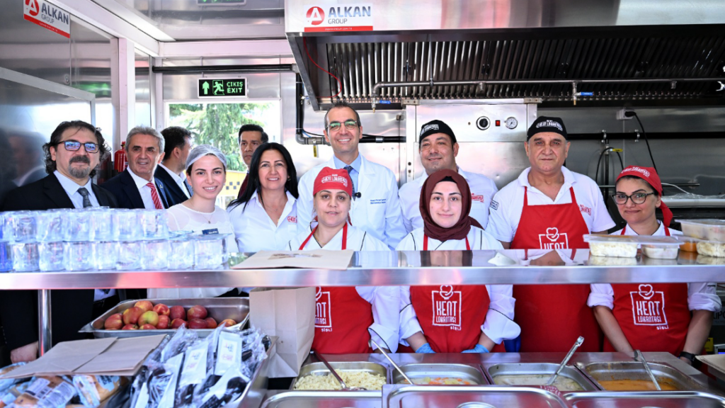 İstanbul Büyükşehir Belediyesi Mobil Kent Lokantaları Şişli’de Hizmete Başladı