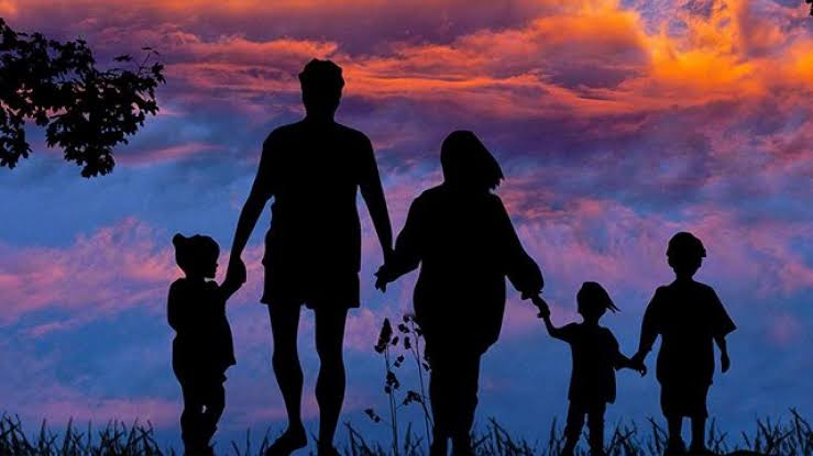 Sadakat, Cesaret, Dürüstlük ve Aileye Bağlılık: Temel Değerlerin Birleşimi