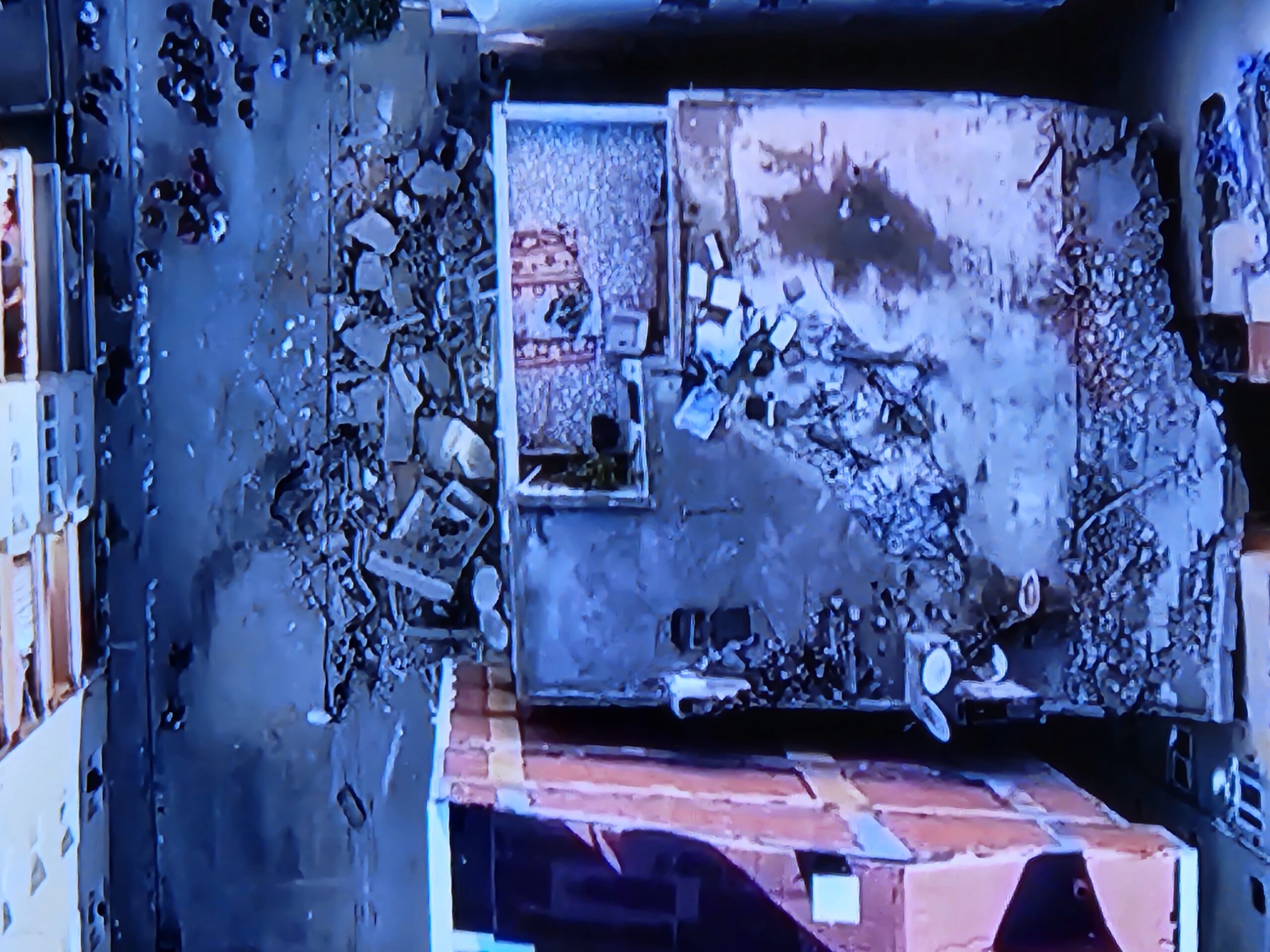 İstanbul Bahçelievler’de 7 Katlı Bina Kısmen Çöktü