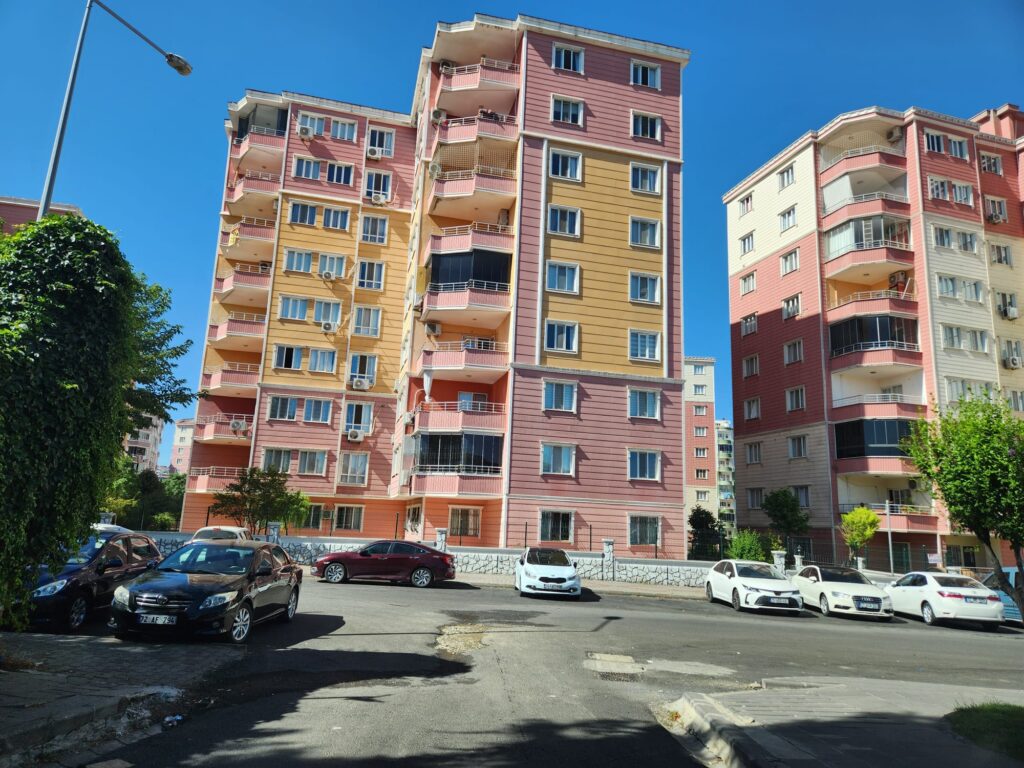 Batman Belediyesi Yerel Yönetimindeki Sorunlar Artıyor: Halkın Sesine Kulak Verilmeli