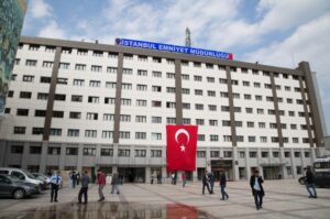 İstanbul’da Polis Memuru Esra Bıyık Ağır Yaralandı, Kan Bağışı Çağrısı Yapıldı