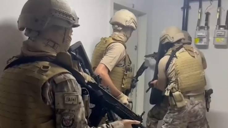 İçişleri Bakanı Ali Yerlikaya: 17 İlde DEAŞ’a Yönelik Operasyonlarda 65 Şüpheli Gözaltına Alındı