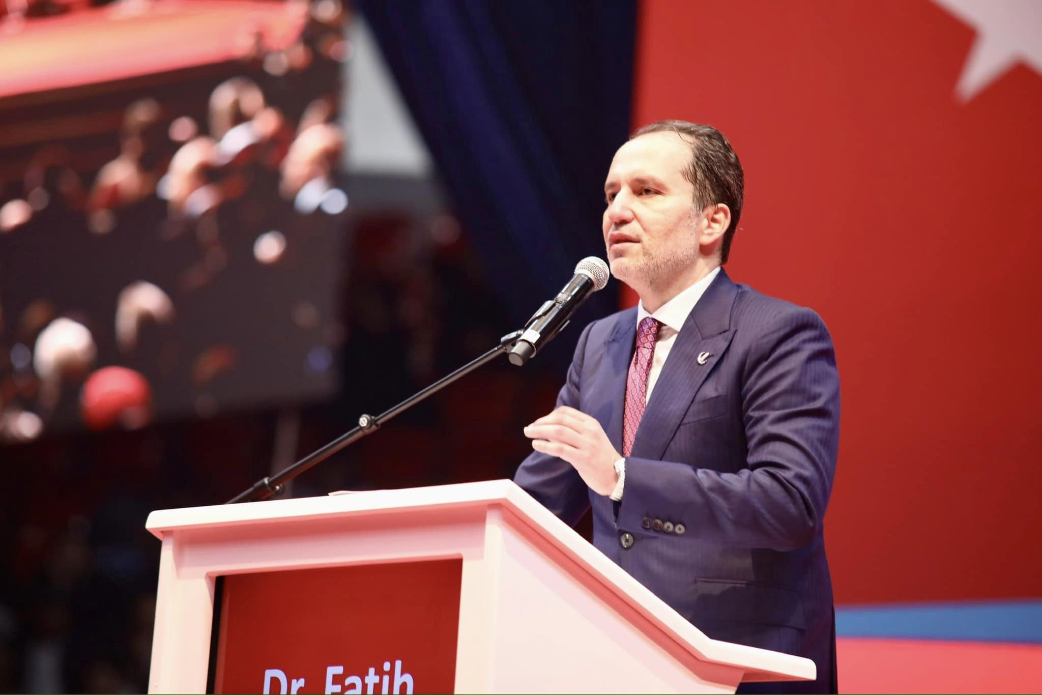 Fatih Erbakan: “İktidar, Yoksulluğu Ortadan Kaldırma Sözü Verdi, Ancak Yüzde 80’i Yoksul Bıraktı”