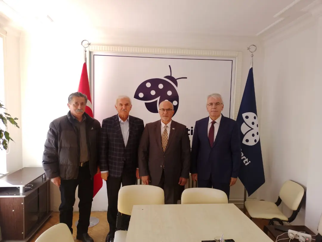 AKP Kurucusu ve Eski Kırıkkale Milletvekili Kemal Albayrak, Liberal Parti Genel Merkezine Ziyarette Bulundu