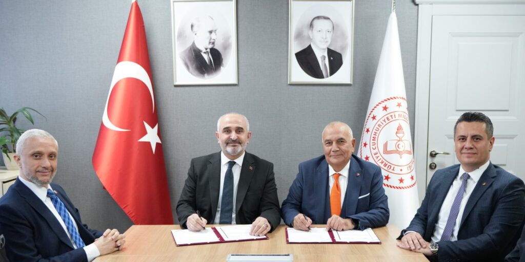 Türkiye’nin İlk “Sektöre Entegre” Meslek Lisesi Otomotiv Alanında Açılıyor