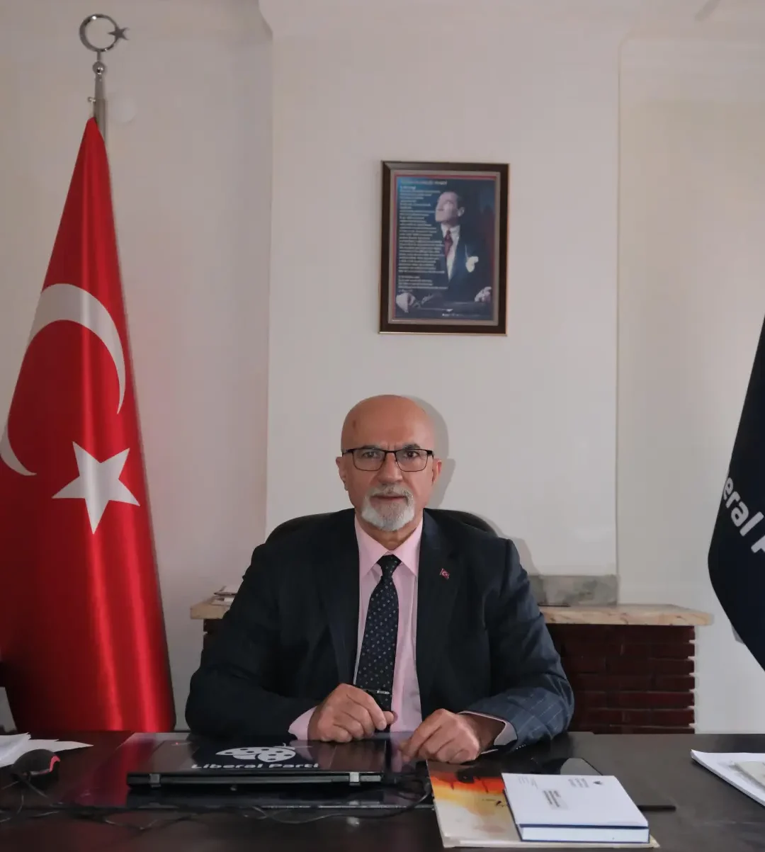 Liberal Parti Genel Başkanı Zübeyir Gülabi: “Yeni Yıl, Temiz Siyaset ve Güçlü Türkiye İçin Bir Adım”