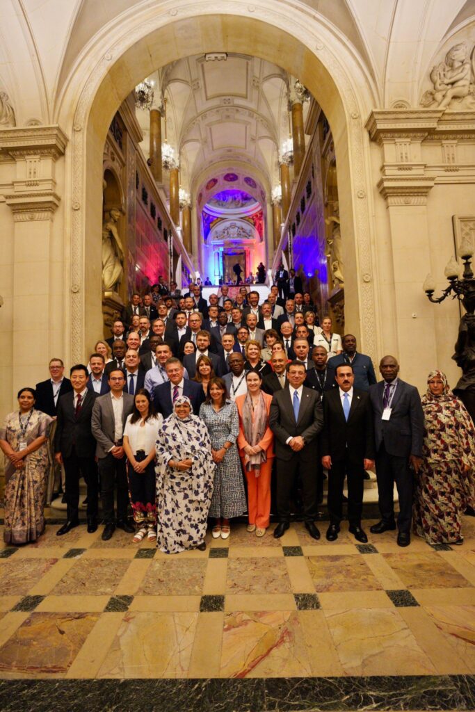 İstanbul’da Bölgesel Barış İçin Tarihi Buluşma
