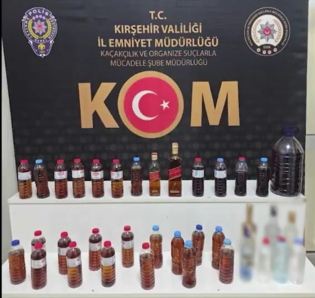 İçişleri Bakanı Yerlikaya’dan “ÇENGEL” Operasyonu Açıklaması: 159 Bin Litre Sahte Alkol Ele Geçirildi!