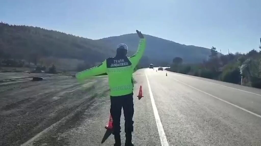 İçişleri Bakanı Yerlikaya: Yeni Yasa ile Yetkisiz Çakar Kullanımı %67 Azaldı