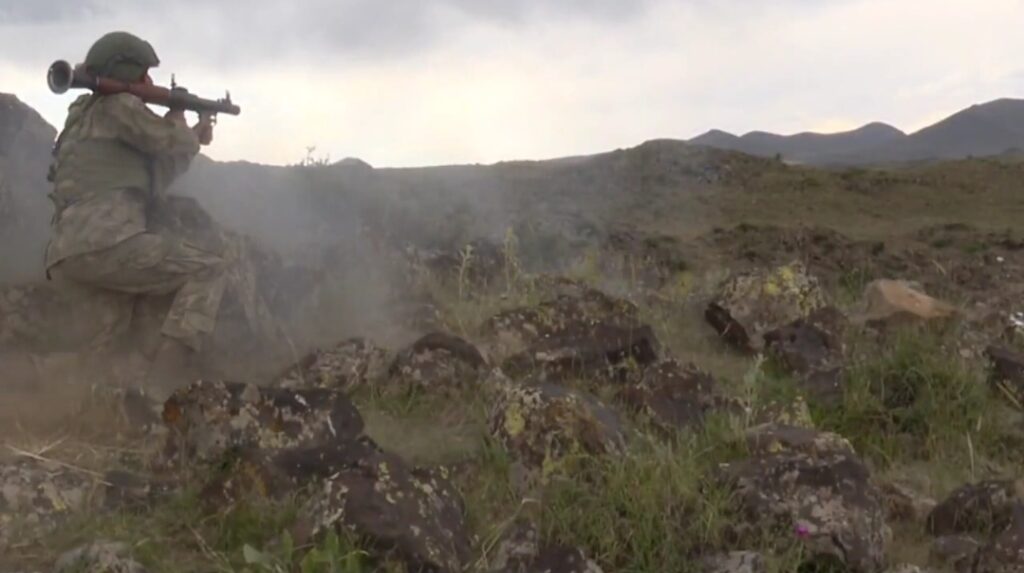 MSB: Barış Pınarı ve Kuzey Irak’ta 21 Terörist Etkisiz Hâle Getirildi