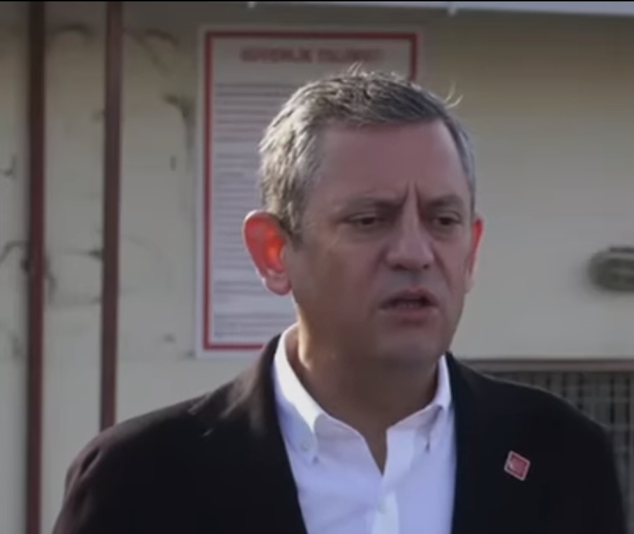 CHP Genel Başkanı Özgür Özel’den Sert Çıkış: “Türkiye, Kendinizden Büyük”
