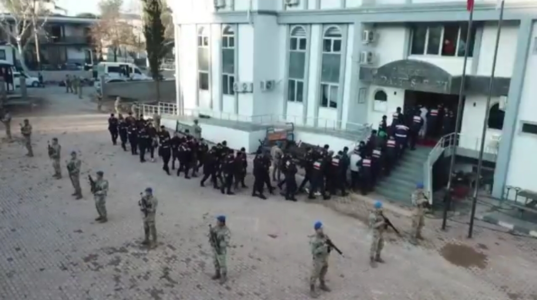 İçişleri Bakanı Yerlikaya: 9 Ayrı Organize Suç Örgütü Çökertildi, 76 Şüpheli Yakalandı