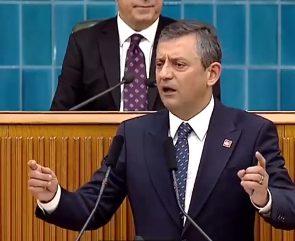 Özgür Özel: “İfadeye Çağrılan Sadece Ekrem İmamoğlu Değil, Tüm CHP’lilerdir”