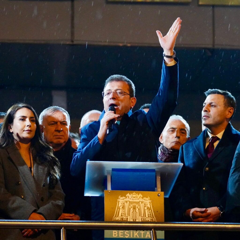 İBB Başkanı Ekrem İmamoğlu’ndan Sert Açıklamalar: “Bana Hayatı Dar Etmeye Çalışana Meydan Okuyorum!”