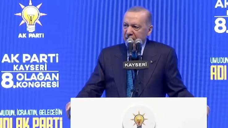 Cumhurbaşkanı Erdoğan: “Siyaset mi yapıyorlar, lunaparkta mı oynuyorlar, anlamıyoruz”