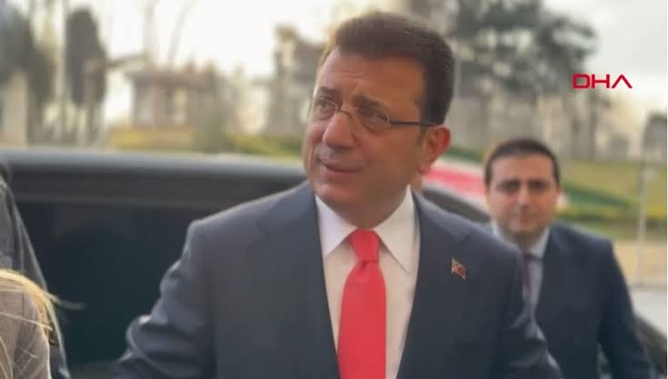Ekrem İmamoğlu İfade Verdi: Adliye Önünde Gerginlik Yaşandı