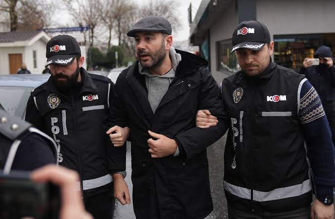Beşiktaş Belediye Başkanı Rıza Akpolat ve 23 Zanlı Suç Örgütü Soruşturması Kapsamında Tutuklandı