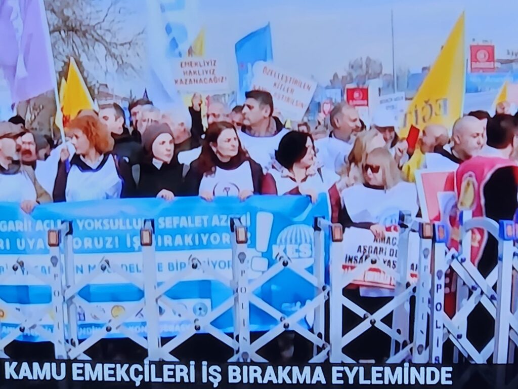 Kamuda Eylem: Sendikalar 13 Ocak’ta İş Bırakma Kararı Aldı