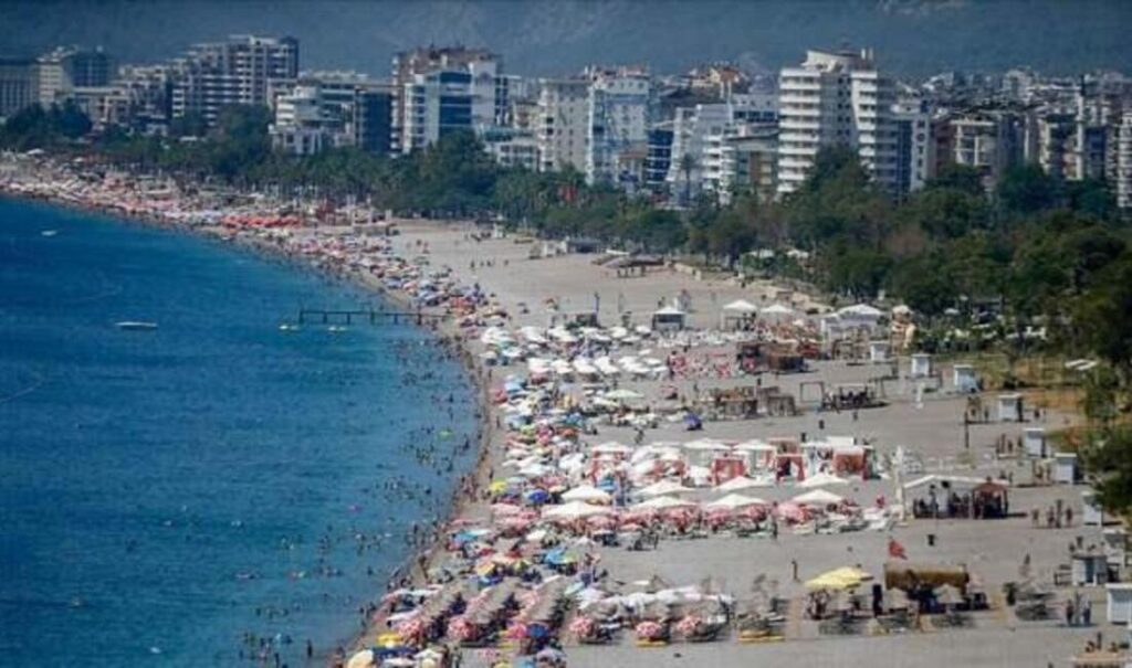 TÜİK: 2024 Yılında Turizm Geliri ve Ziyaretçi Sayısında Artış