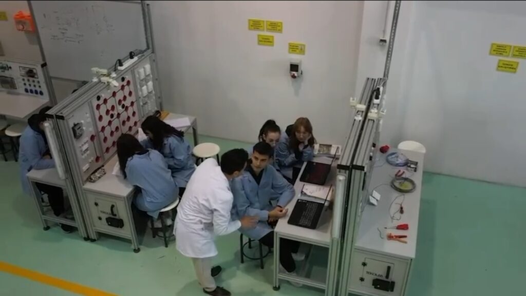 Sanayinin Lider Şehirlerinde Eğitim Fırsatı: Bölge Okulları Kapılarını Açtı