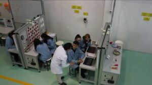 Sanayinin Lider Şehirlerinde Eğitim Fırsatı: Bölge Okulları Kapılarını Açtı