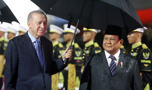 Cumhurbaşkanı Erdoğan, Endonezya’nın Başkenti Cakarta’ya Resmî Ziyaret Gerçekleştirdi