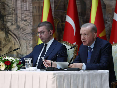 Cumhurbaşkanı Erdoğan, Kuzey Makedonya Başbakanı Mickoski ile Ortak Basın Toplantısı Düzenledi