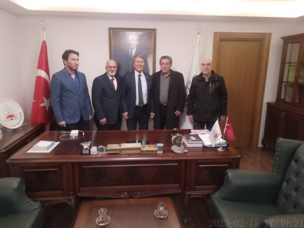 Liberal Parti’den Kutlu Parti Genel Başkanı Yusuf Halaçoğlu’na Ziyaret