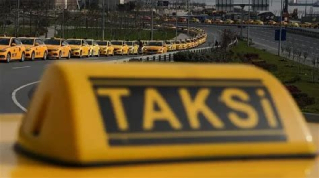 İBB’nin 2.500 Yeni Taksi İhalesi Durduruldu: İstanbul Taksiciler Esnaf Odası Davayı Kazandı