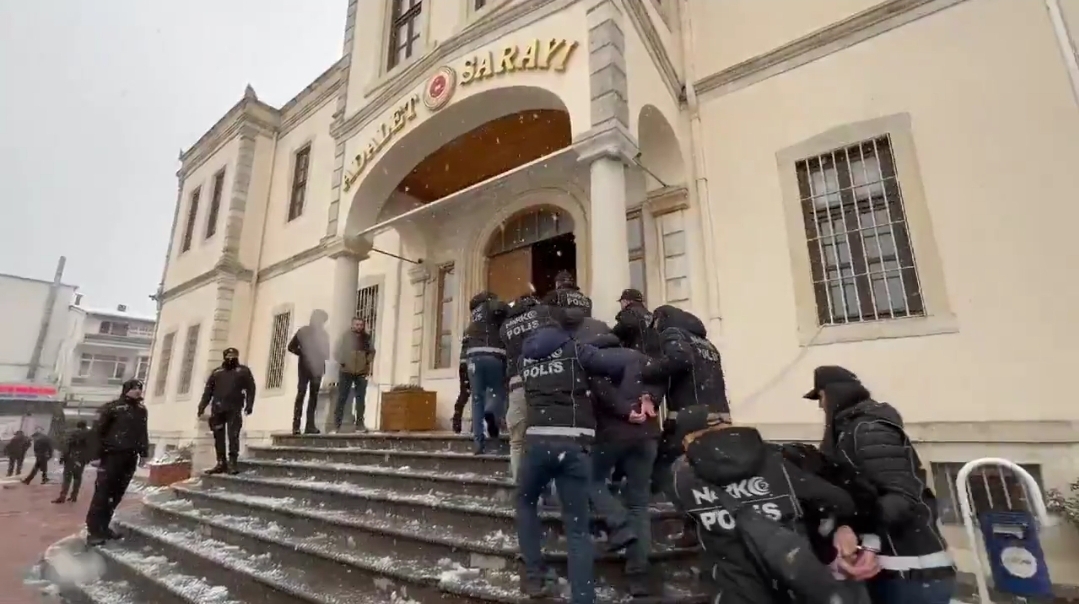 İçişleri Bakanı Ali Yerlikaya, Sinop Merkezli “Hücre-14” Uyuşturucu Operasyonunda 11 Şüpheli Tutuklandı