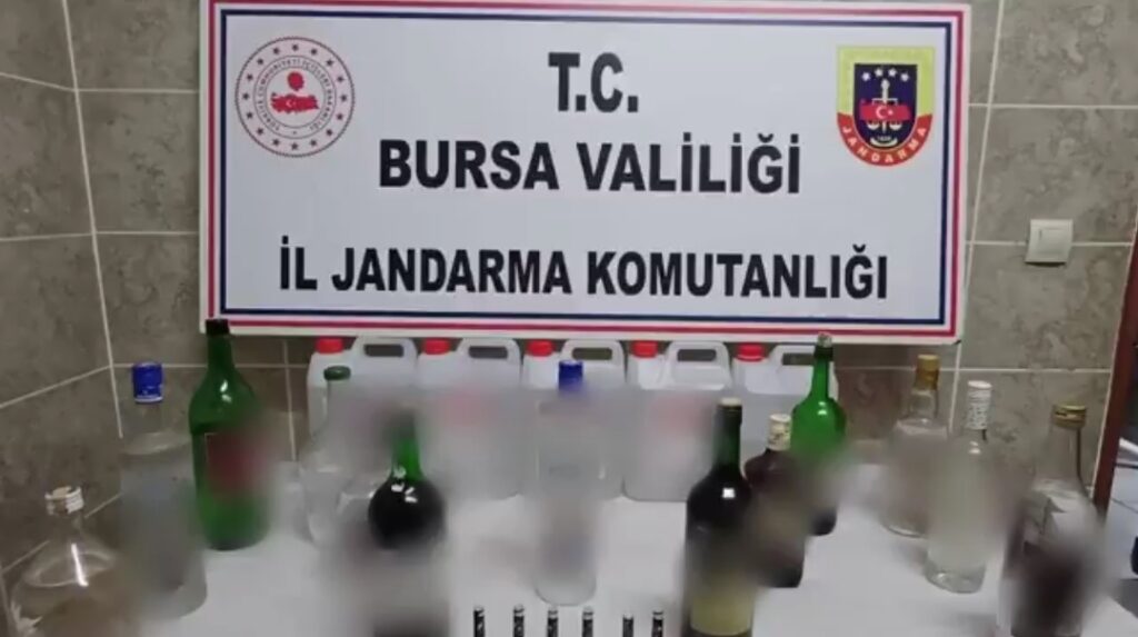 Bursa Merkezli 4 İlde “ÇENGEL-17” Operasyonu: 98 Bin 600 Litre Etil Alkol Ele Geçirildi!