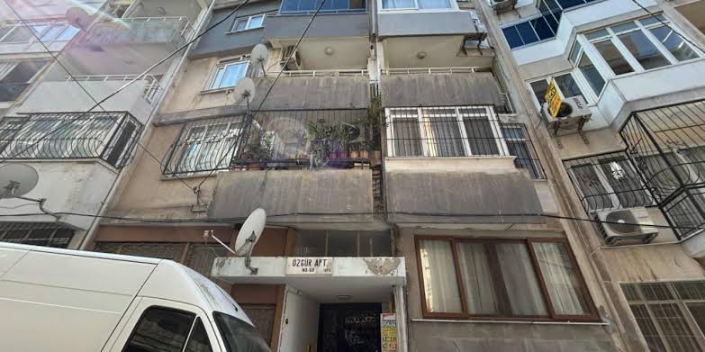 İzmir’de 10 Yıl Önce Ölen Gülşen Teyzenin Kemikleri Evinde Bulundu