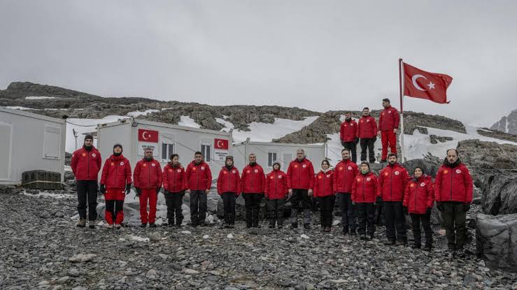 Antarktika Türk Bilimsel Araştırma Kampı’nda Çalışmalar Başladı