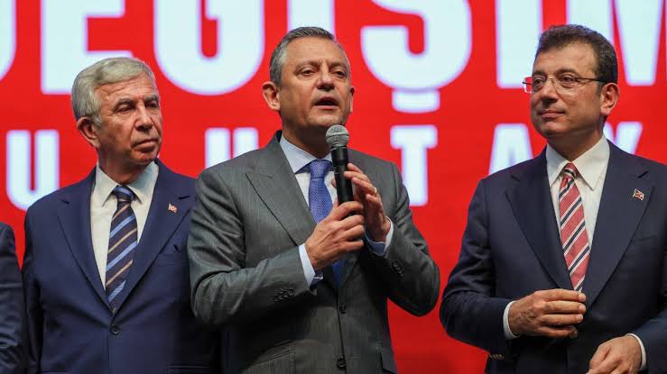 CHP’de Cumhurbaşkanı Adaylığı İçin Ön Seçim Zirvesi