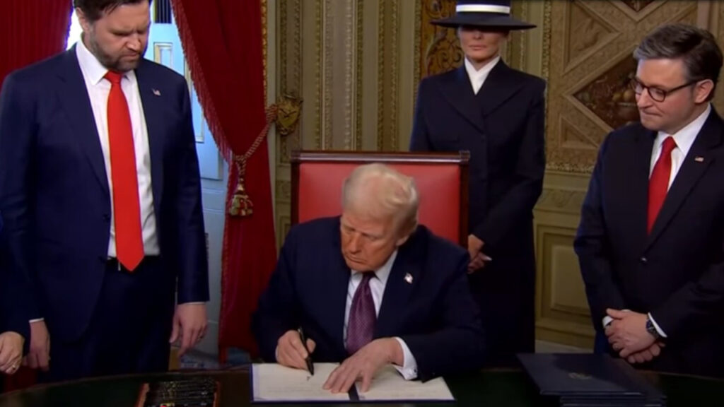 Trump’tan Büyük Vergi Hamlesi: ABD Dışında Üretilen Otomobillere %25 Gümrük Vergisi!