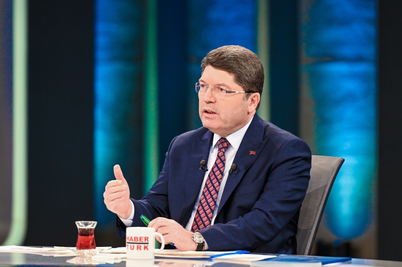 Hukuk Fakültelerine Girişte Yeni Dönem: Başarı Sıralaması Şartı 100 Bine Çekildi