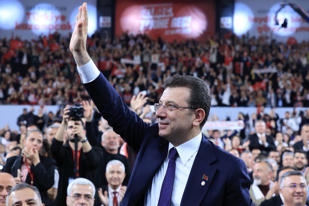 Ekrem İmamoğlu’ndan Hodri Meydan: “Yenilecekler, Türkiye Kazanacak!”