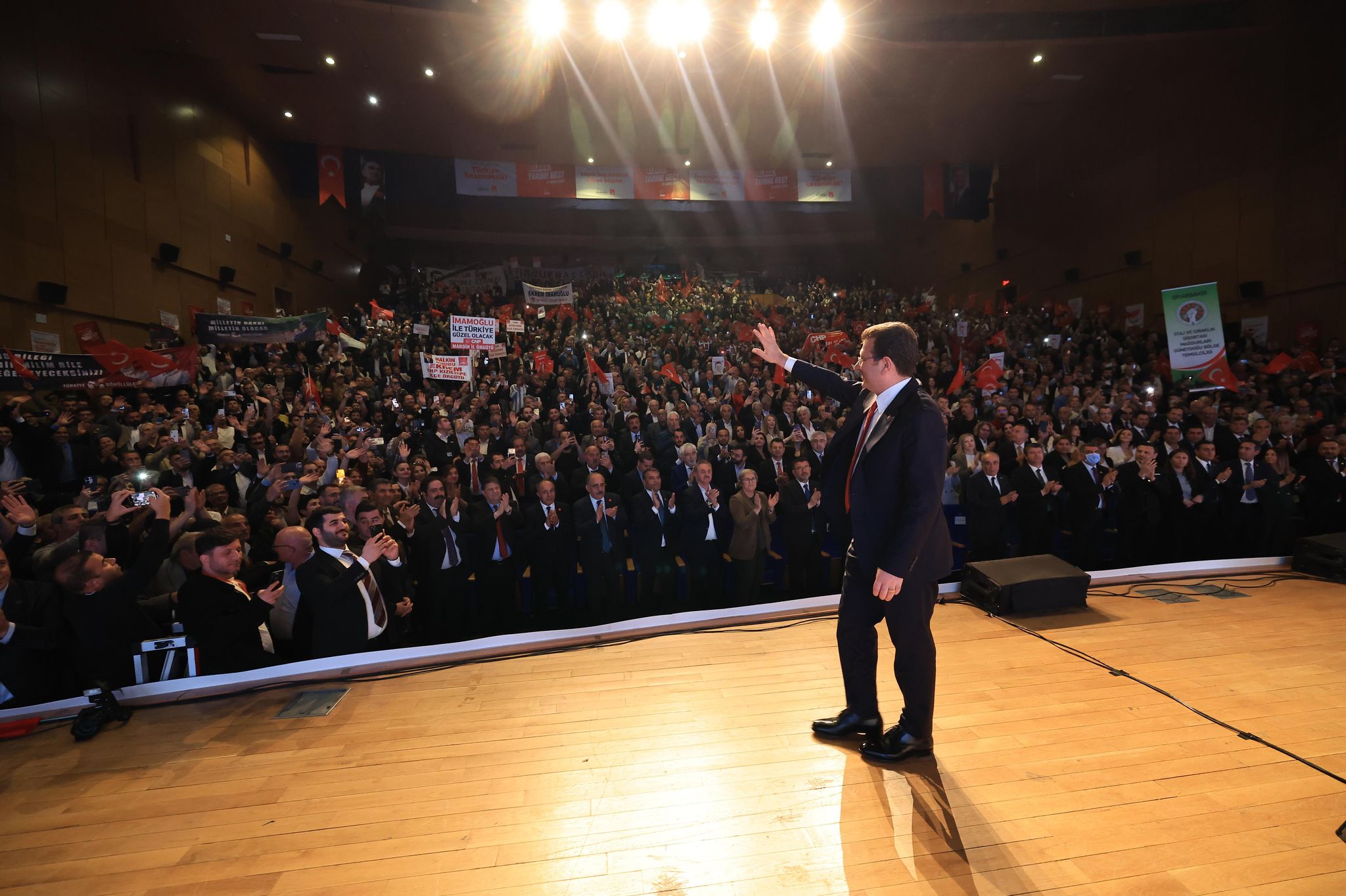 Ekrem İmamoğlu Diyarbakır’da Konuştu: “Türkiye’nin Tüm Yurtseverleri İktidar Olacak!”