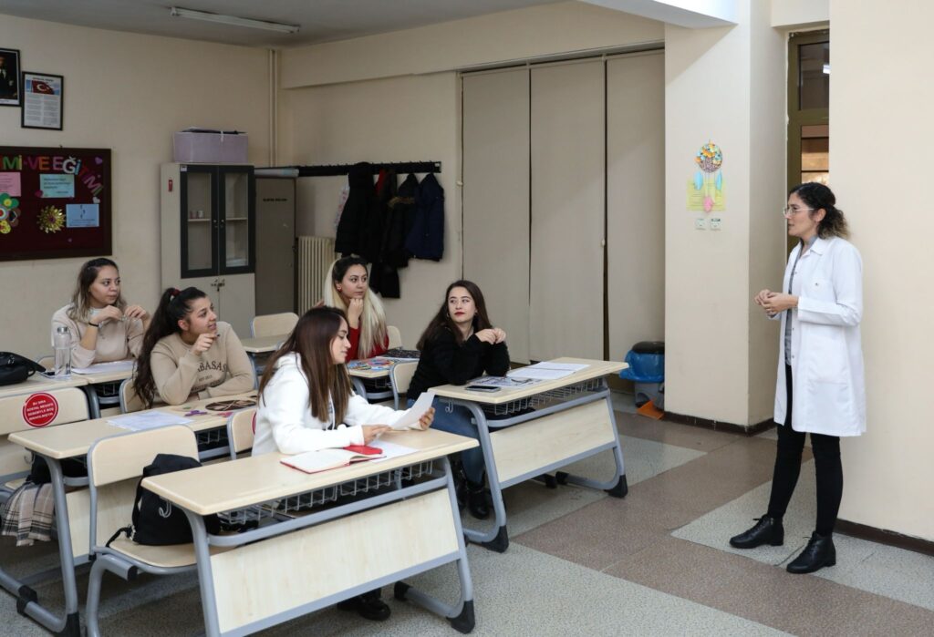 Halk Eğitim Merkezleri, Yeşil ve Dijital Dönüşüm Alanlarında Kurs Yelpazesini Genişletiyor