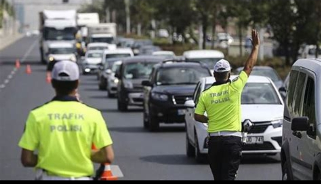 Trafikte Cezalar Artıyor: Yol Kesene Hapis, Alkollü Sürücüye 50 Bin TL Ceza!