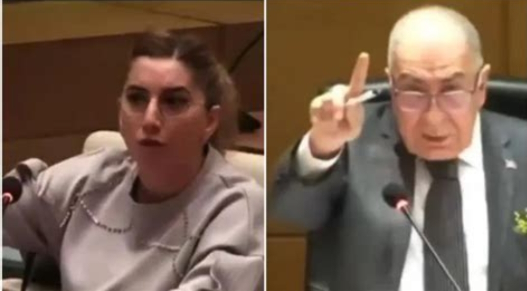 Kadıköy Belediyesi’nde Kriz: CHP’li Ahmet Kurtuluş, AK Partili Meclis Üyesinin Konuşmasını Engelledi!