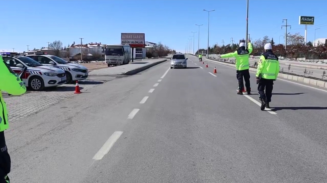 Ali Yerlikaya: Trafik Denetimlerinde 528 Bin 511 Araç Denetlendi