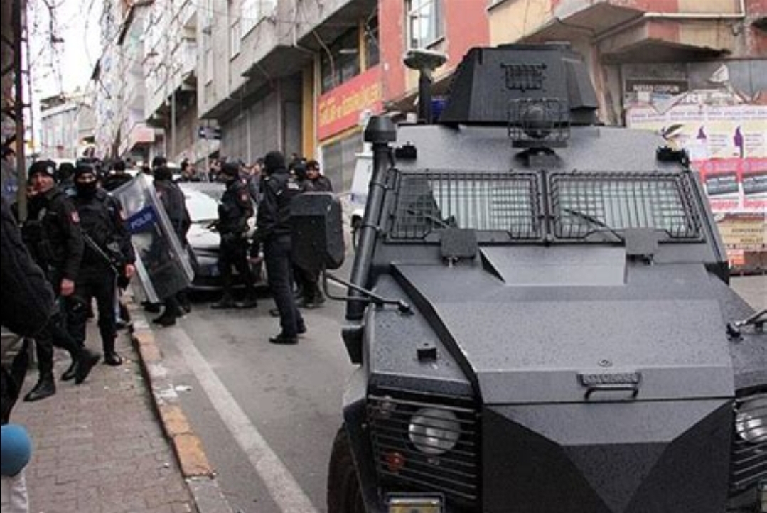 İstanbul’da DHKP/C Operasyonu: 32 Şüpheli Gözaltına Alındı