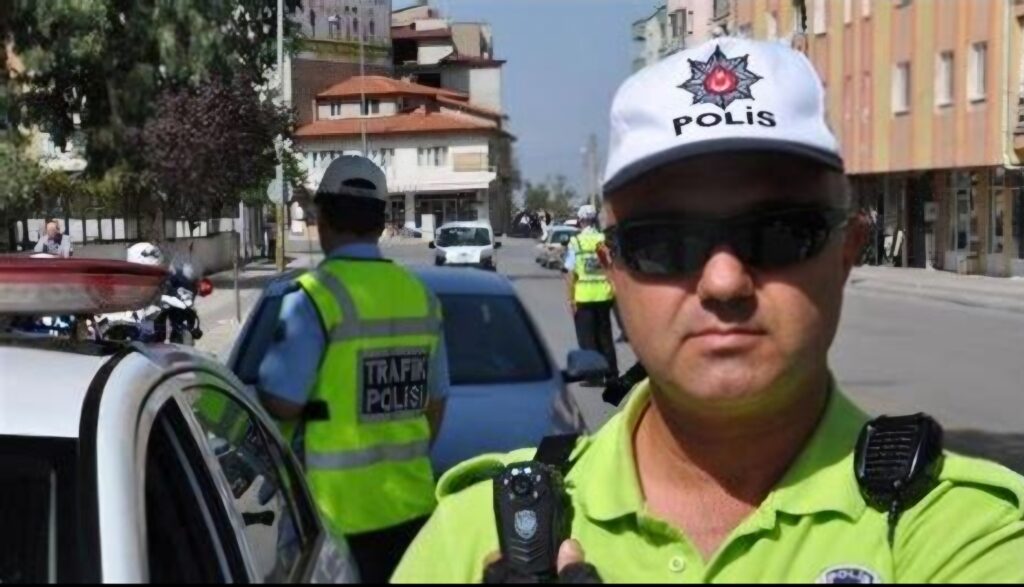 İçişleri Bakanı Yerlikaya, 95 Bin Polis İçin Yaka Kamerası