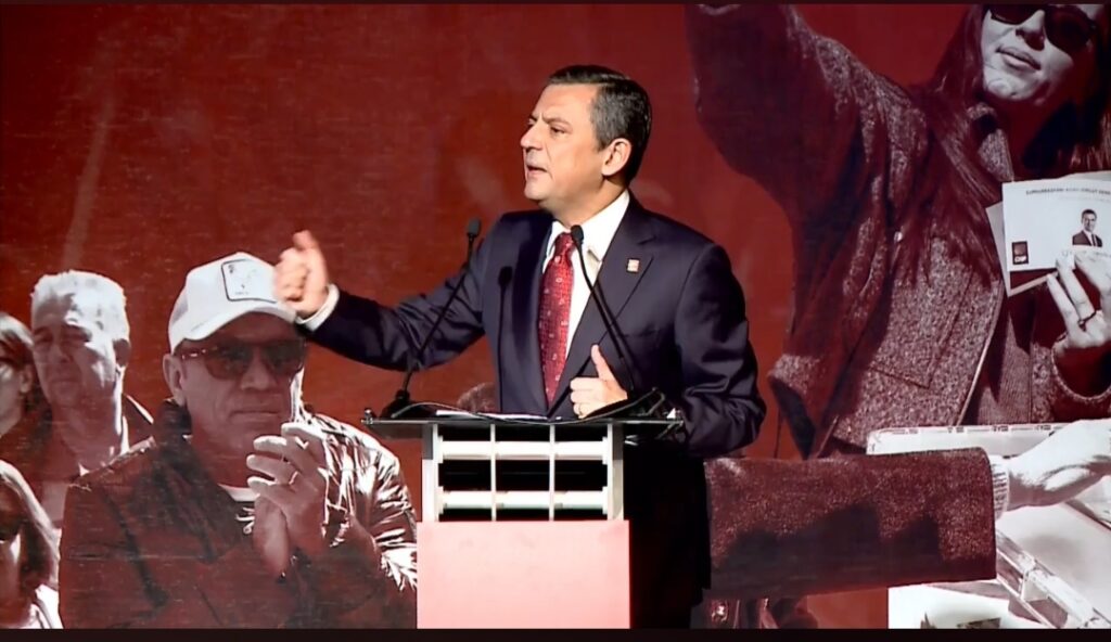 Özgür Özel’den Flaş Açıklama: Saraçhane Mitingleri Sona Erdi mi?