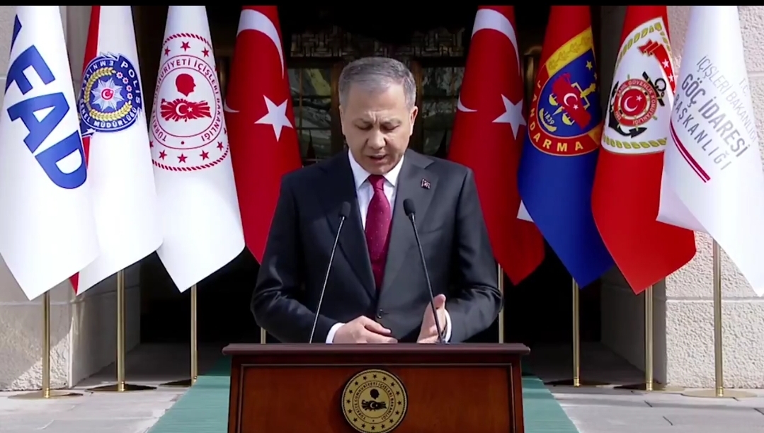 Bakan Yerlikaya: Gösterilerde 1.879 Kişi Gözaltına Alındı!