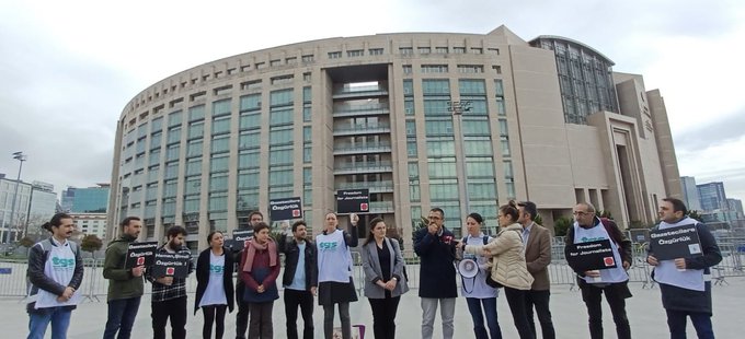 Gazetecilere Gözaltı ve Tutuklama Talebi: Çağlayan Adliyesi’nde Neler Oluyor?
