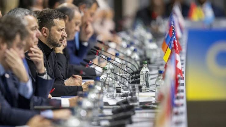 Londra’daki Zirvede Ukrayna İçin Adil ve Kalıcı Barış Mesajı: Liderler Zorlu Seçimlerle Karşı Karşıya