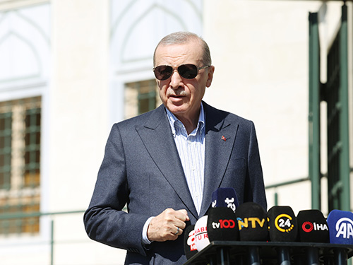 Cumhurbaşkanı Erdoğan, Cuma Namazını Hz. Ali Camii’nde Kıldı ve Gündemi Değerlendirdi