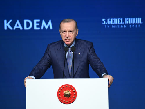 Cumhurbaşkanı Erdoğan: “Aile kurumu, tüm dünyada olduğu gibi ülkemizde de tehdit altında”